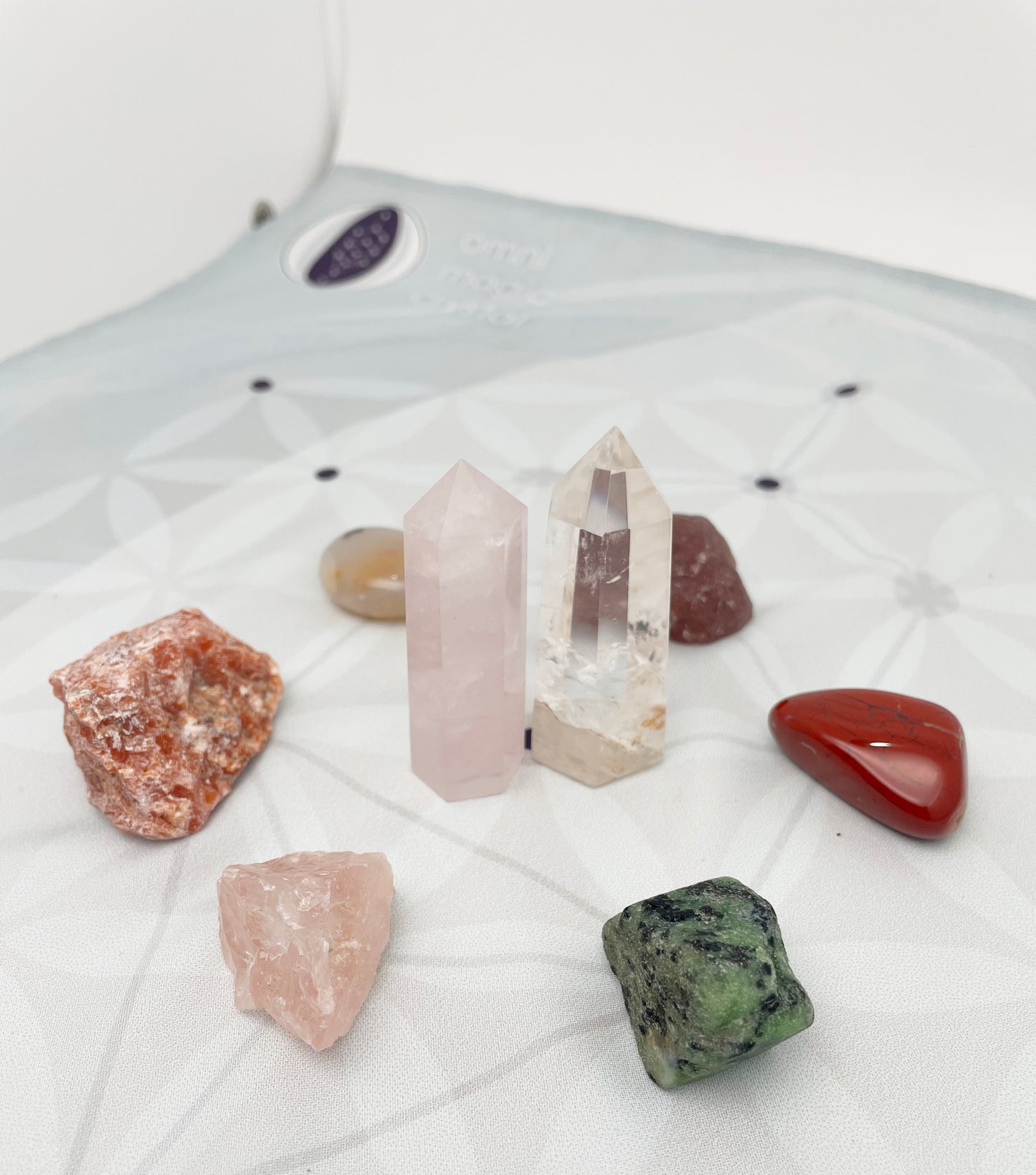 Crystal grid kit, to manifest relationships, guarding and protections and healing
