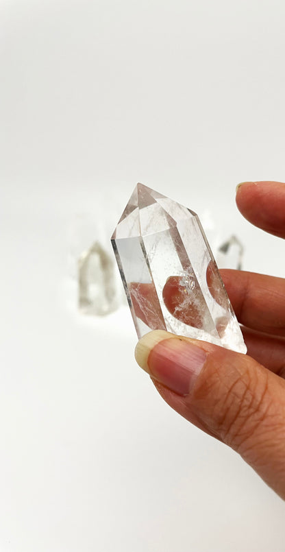 Clear Quartz Point｜Cosmic Frequency Antenna